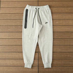 Conjunto Nike Tech Fleece 2024