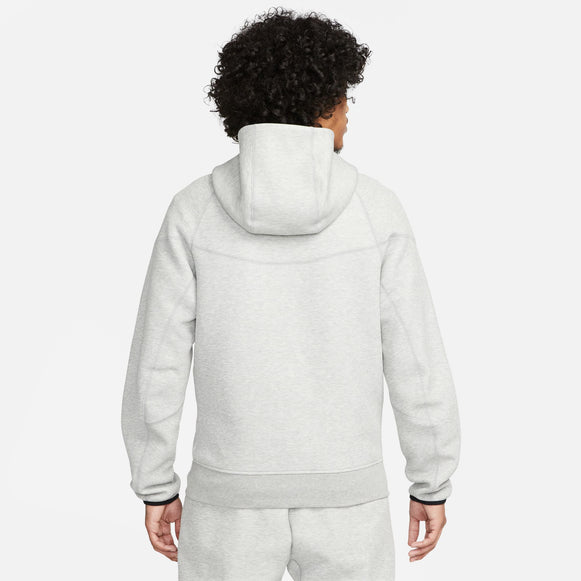 Conjunto Nike Tech Fleece 2024