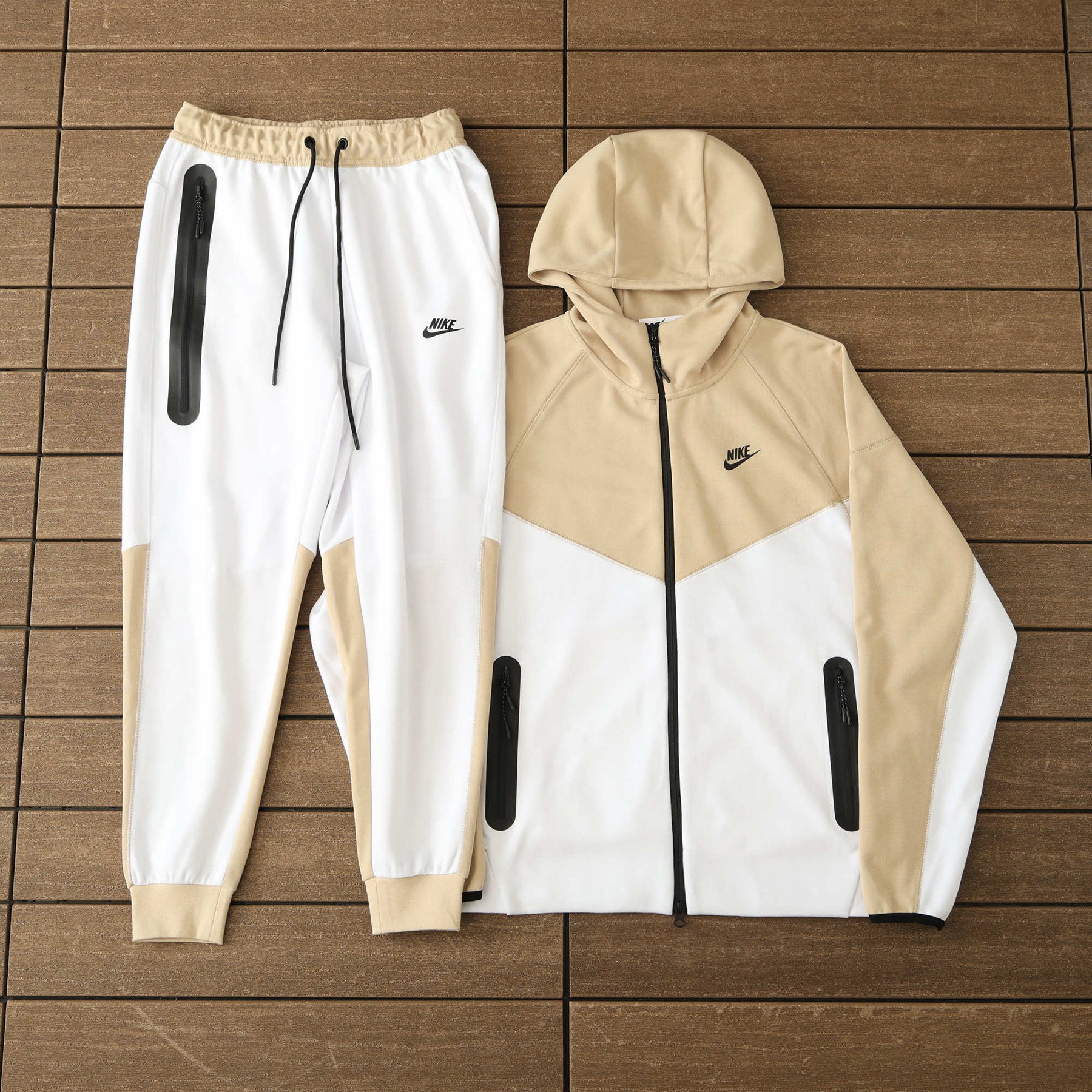 Conjunto Nike Tech Fleece 2024